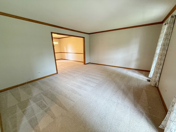 Property Photo:  2436 Putnam Drive  IL 60565 