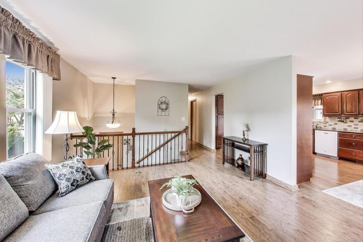 Property Photo:  935 Regent Street  IL 60451 