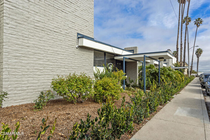 Property Photo: 1337 Edgewood Way 37 CA 93030