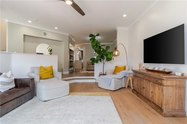 Property Photo: 210 S Prospect Avenue 2 CA 90277