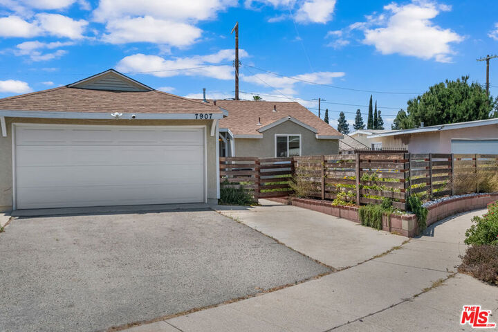 7907 Klump Avenue  Sun Valley CA 91352 photo
