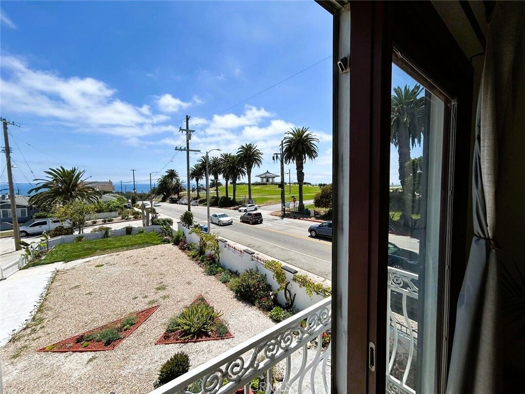 Property Photo:  3622 S Gaffey Street  CA 90731 