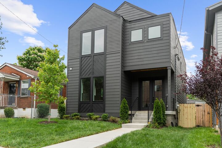 2419 Batavia St  Nashville TN 37208 photo