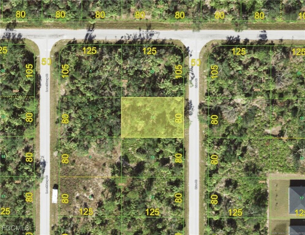 Property Photo: 3255 Lisa Street FL 33948