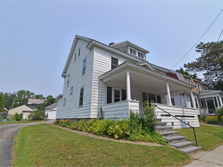 90 Henry Street  Burlington VT 05401 photo