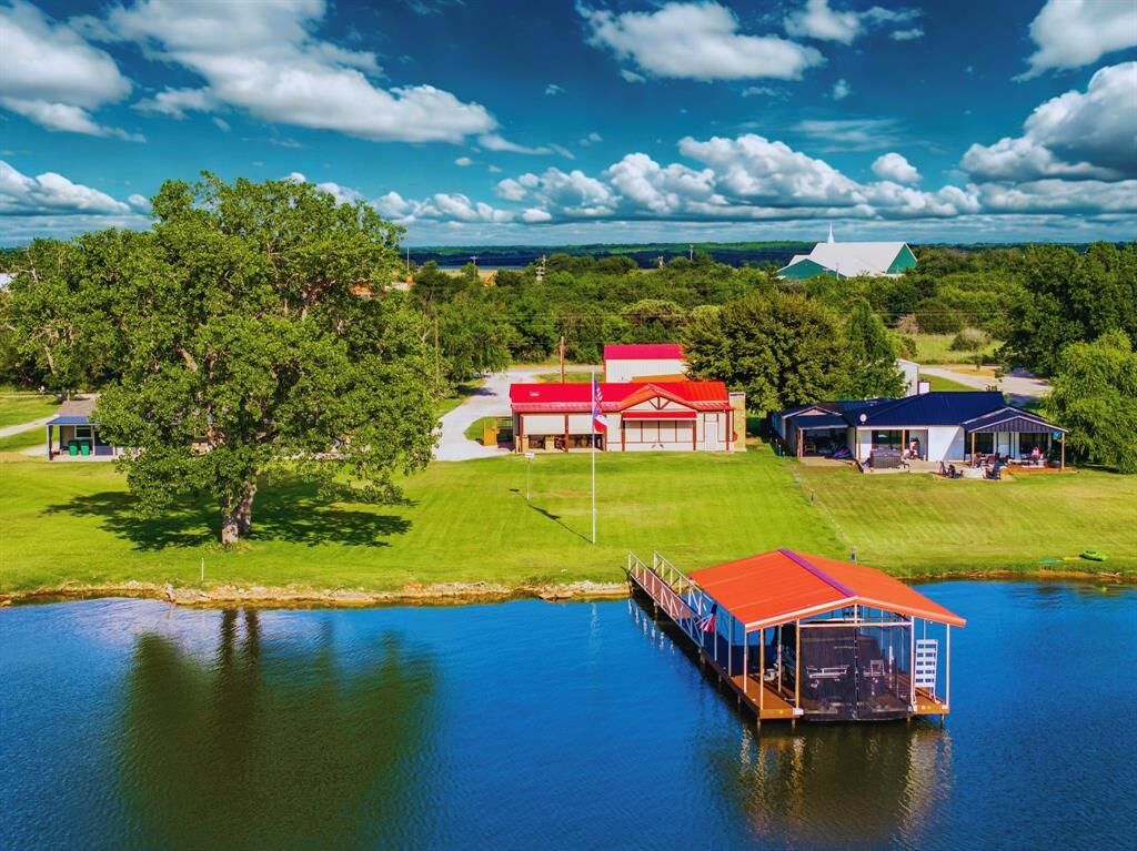 Property Photo:  1167 Willow Road  TX 76449 