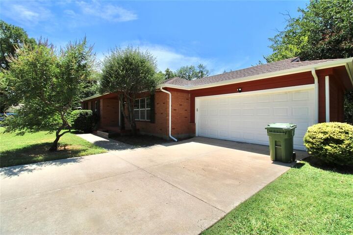 7004 Deville Drive  North Richland Hills TX 76180 photo