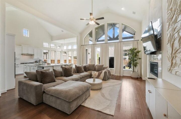 Property Photo:  2414 Seth Drive  TX 76065 