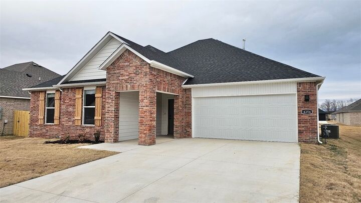 397 W Taverner Xing  Farmington AR 72730 photo