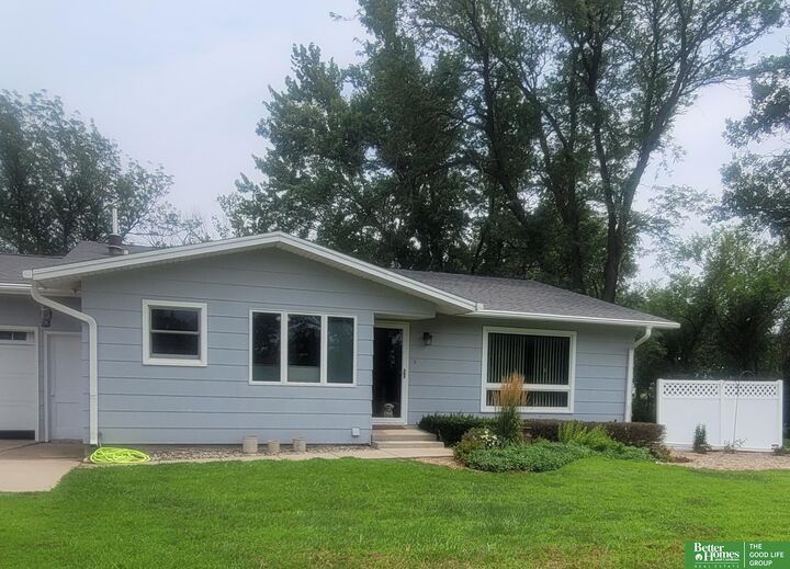 Property Photo:  1015 M Road  NE 68467 