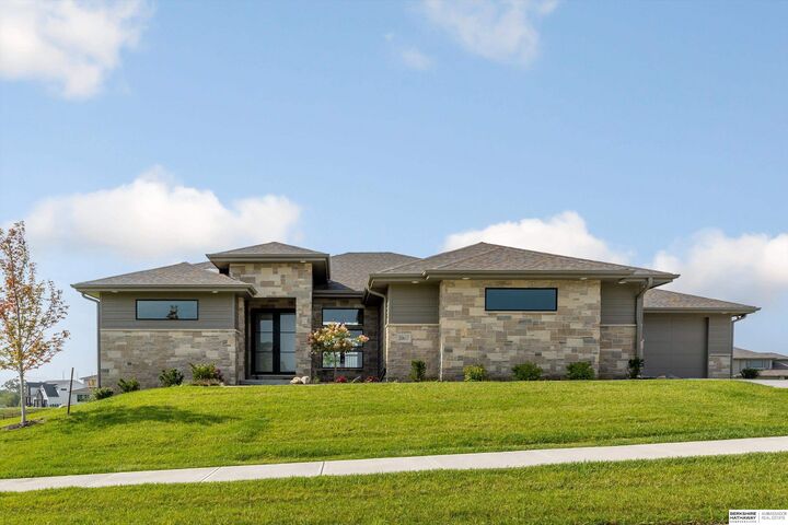 20617 Kansas Avenue  Elkhorn NE 68022 photo