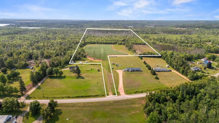 Photo de la propriété:  Acreage Pleasant Grove Road  PE C0A 1P0 