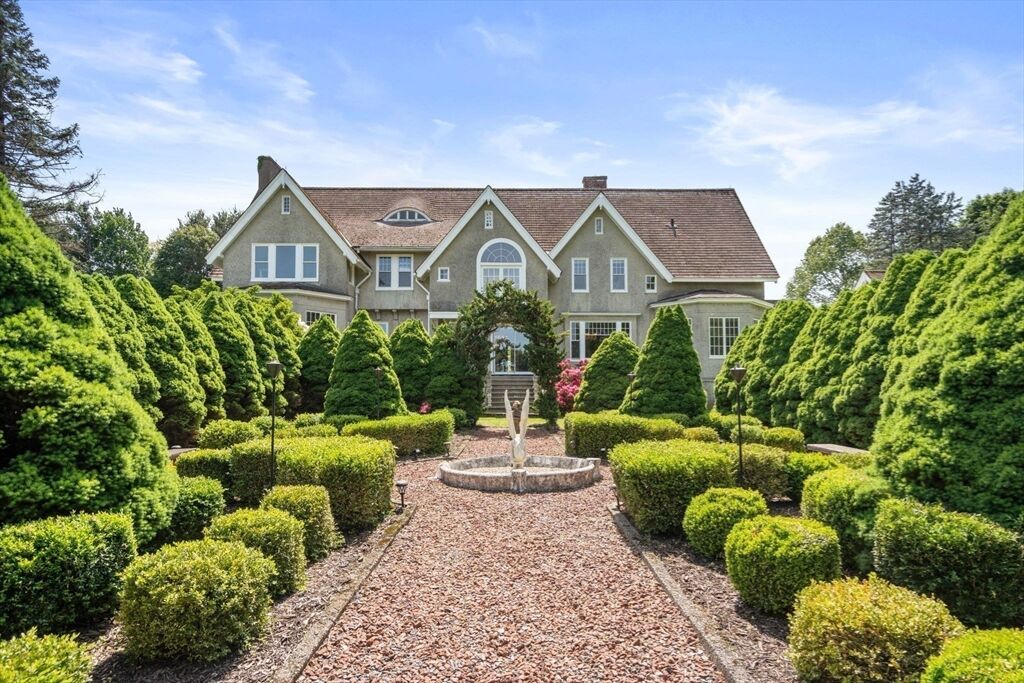 Property Photo: 154,156 Prospect MA 01583