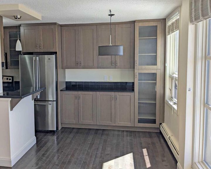 Property Photo:  733 14 Avenue SW 906  AB T2R 0N3 