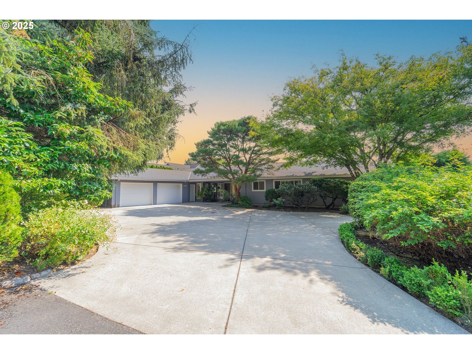 Property Photo:  6360 SW 86th Ave  OR 97223 