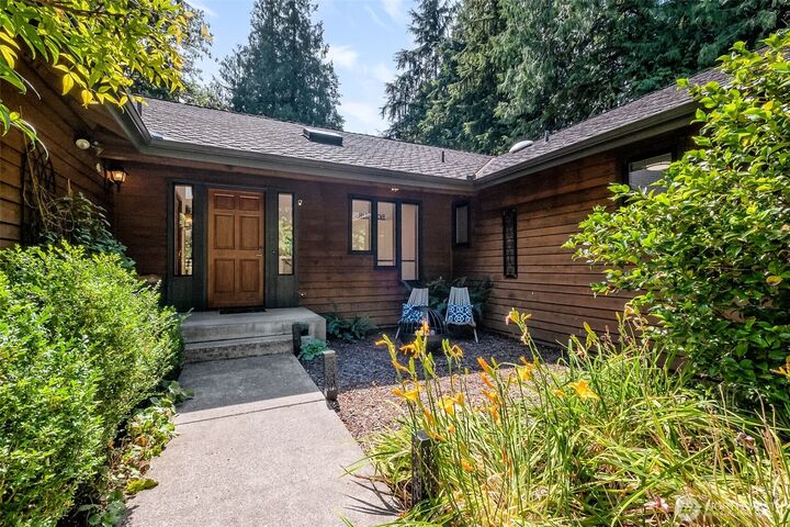 Property Photo: 26537 SE 224 Street WA 98038