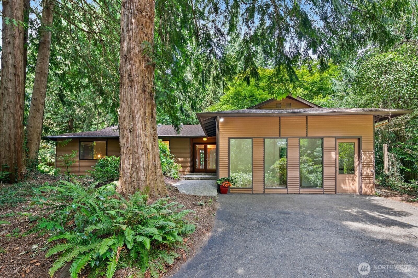 Property Photo: 11333 204th Avenue NE WA 98053