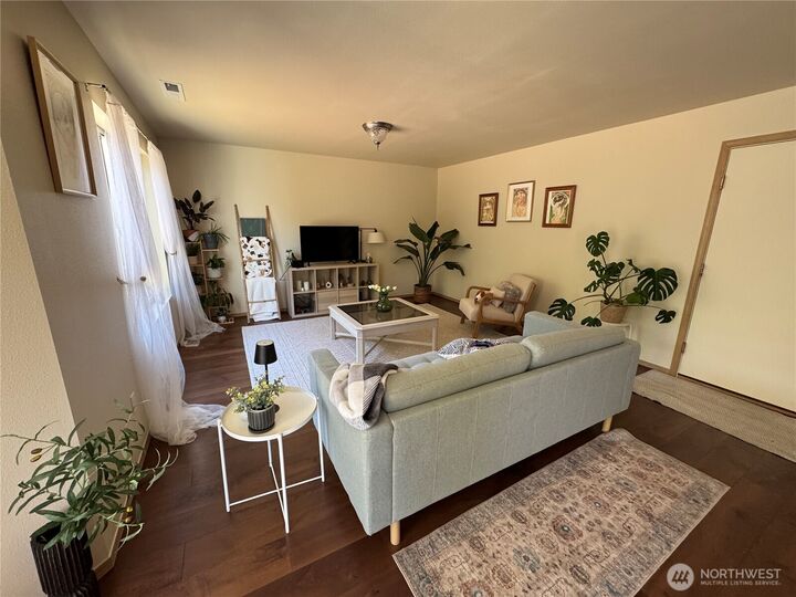 Property Photo: 18441 95th Avenue Ct E WA 98375