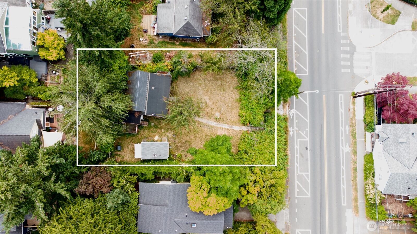 Property Photo: 6814 15th Ave NE WA 98115