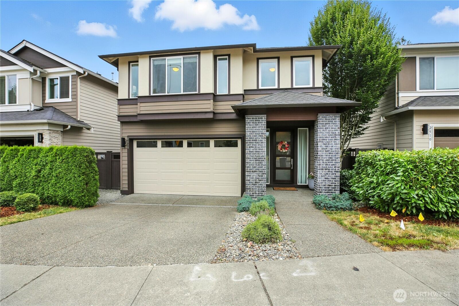 Property Photo: 2518 126th St SE WA 98208