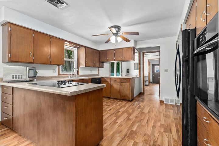 Property Photo: 2707 W Capitol Drive WI 54914