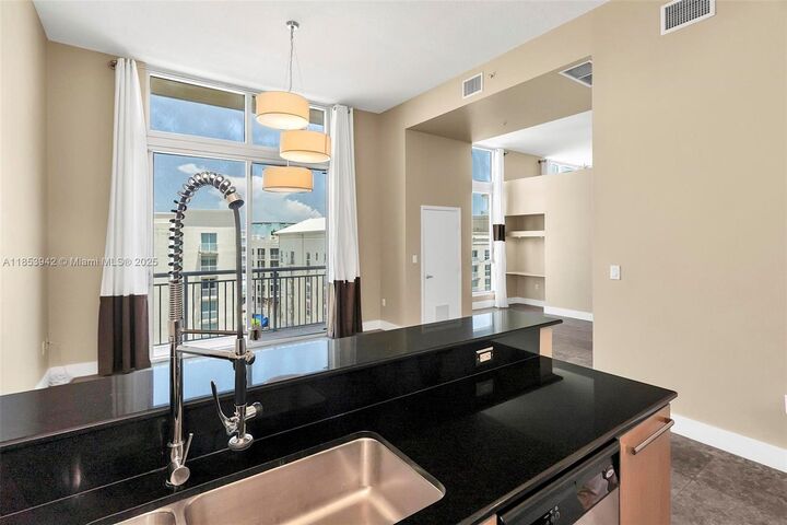 9055 SW 73rd Ct 606  Miami FL 33156 photo