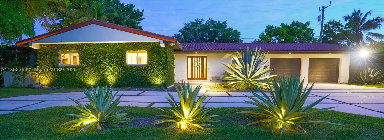 Property Photo: 8760 SW 84th St FL 33173