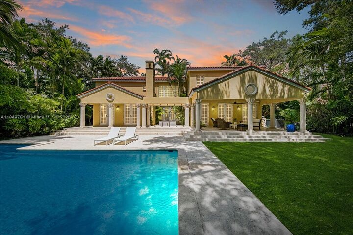 Property Photo:  11055 Girasol Ave  FL 33156 