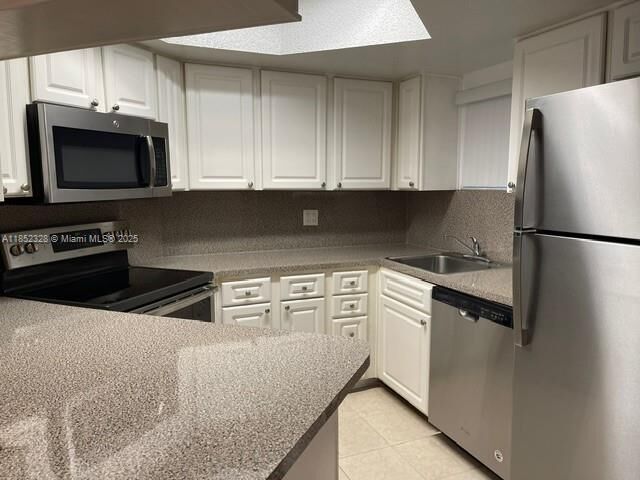 Property Photo: 8225 Lake Dr 208 FL 33166