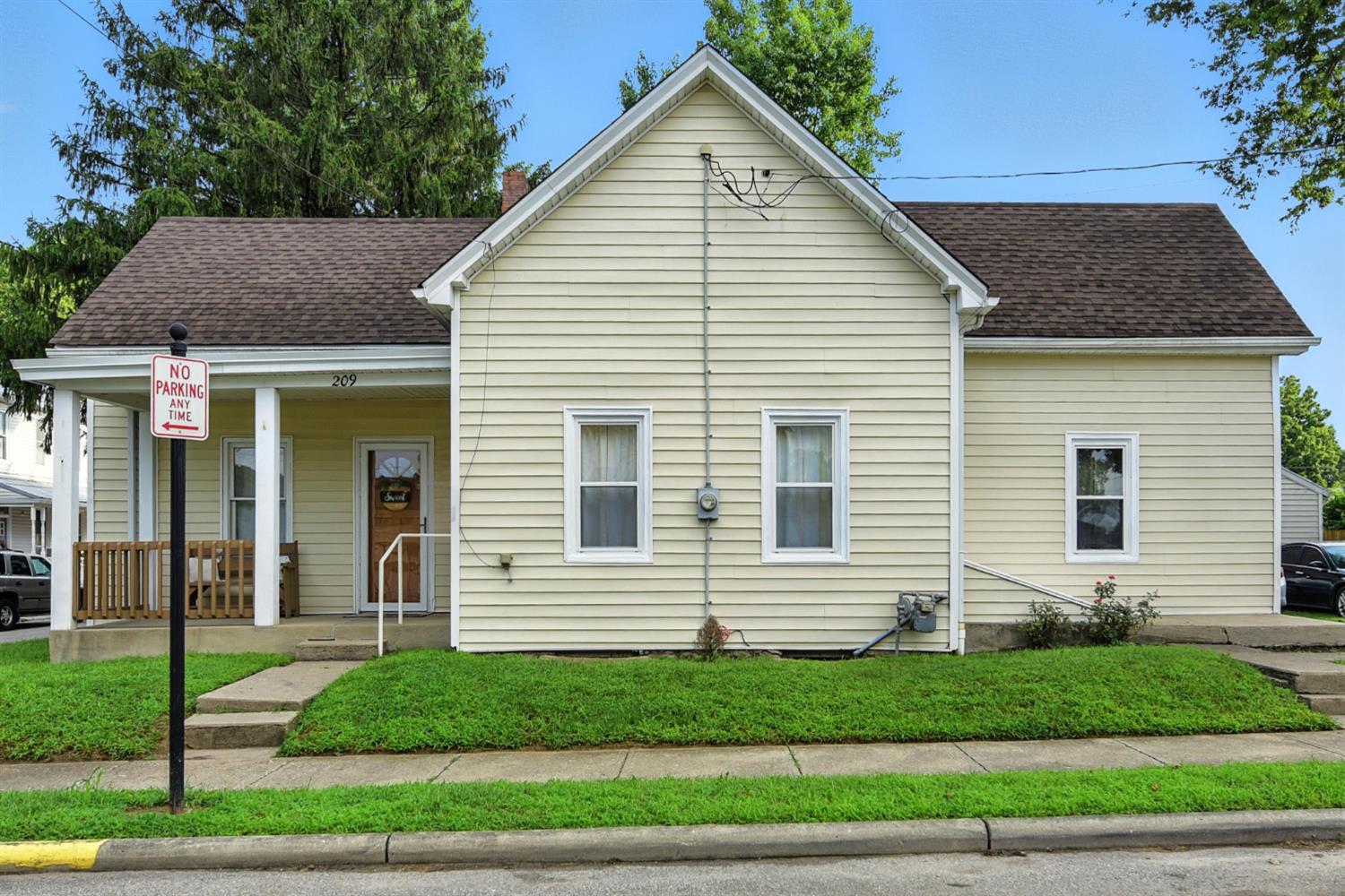 Property Photo: 209 W Broadway Street IN 47060
