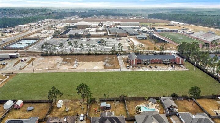 Property Photo:  121 N Lhs Drive  TX 77657 