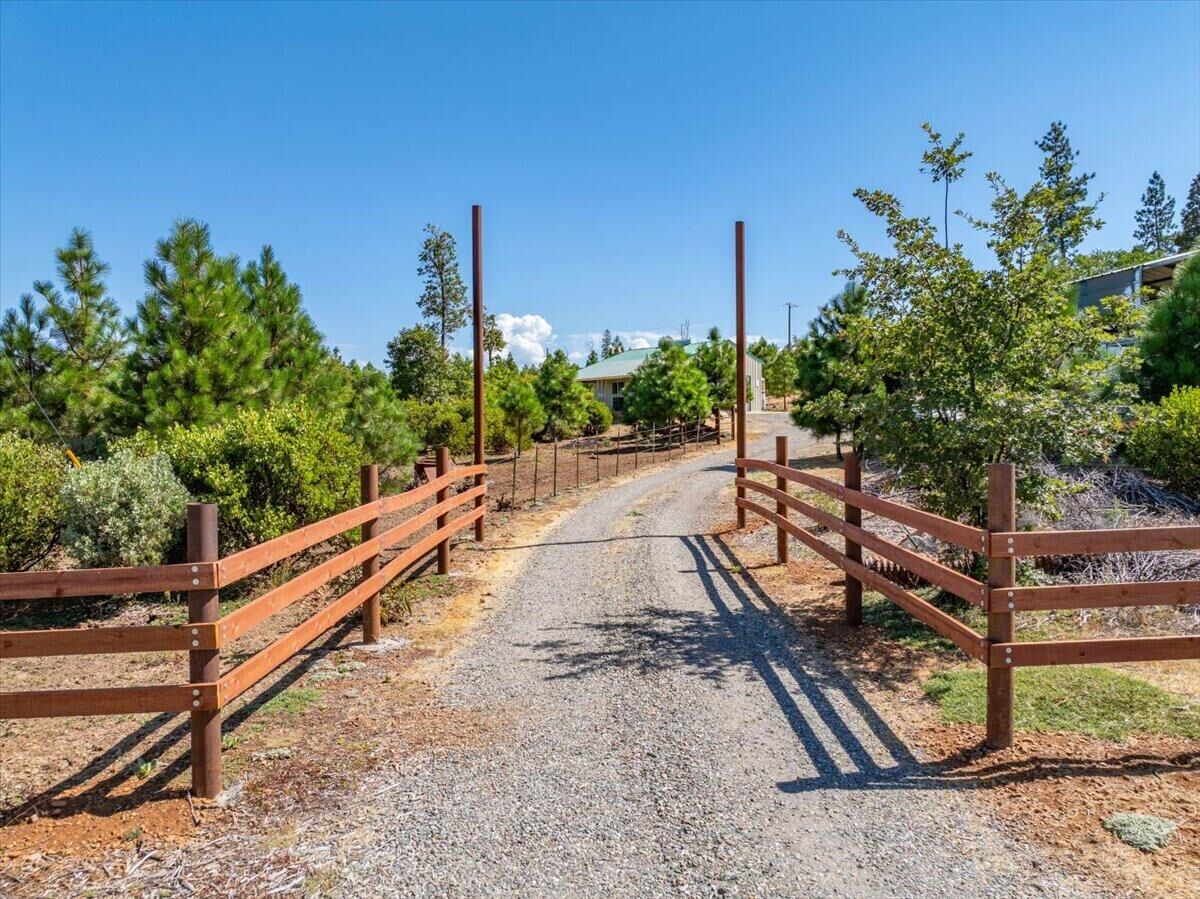 Property Photo:  21415 Ponderosa Way  CA 96059 