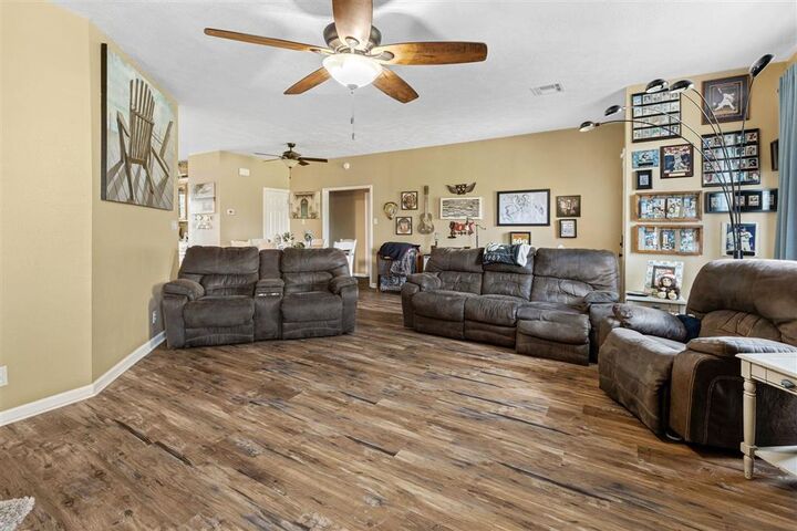 Property Photo: 2161 Belfield Rd Road LA 70611