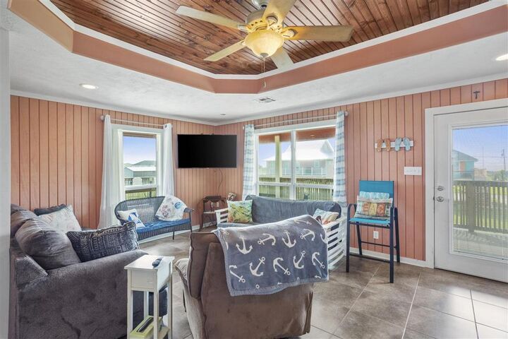 Property Photo: 2303 Mallard Street LA 70631
