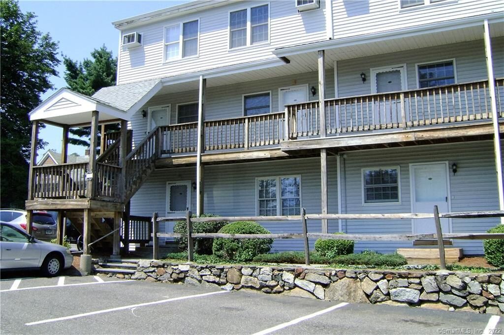 Property Photo:  256 Washington Boulevard 1  CT 06902 