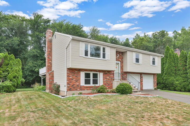 Property Photo:  93 Burnham Street  CT 06037 