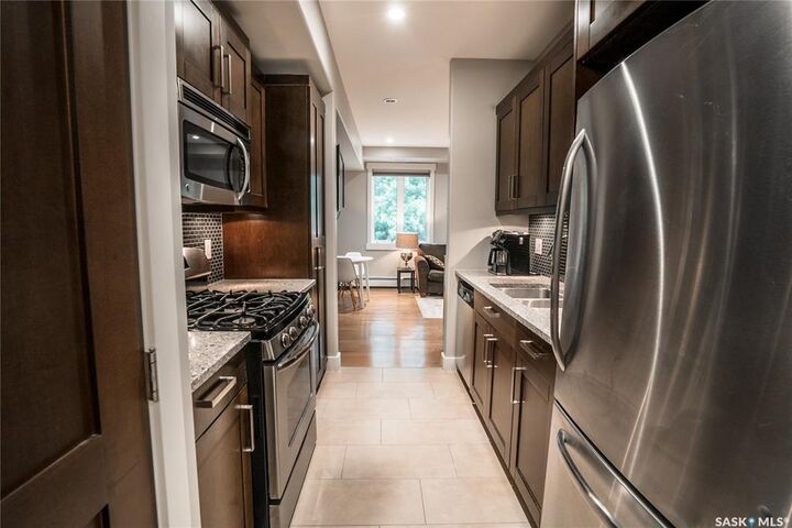 Property Photo:  1132 College Drive 209  SK S7N 0W2 