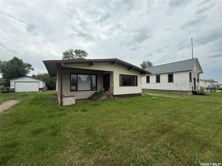 Photo de la propriété:  180/194 Main Street  SK S0G 0X0 