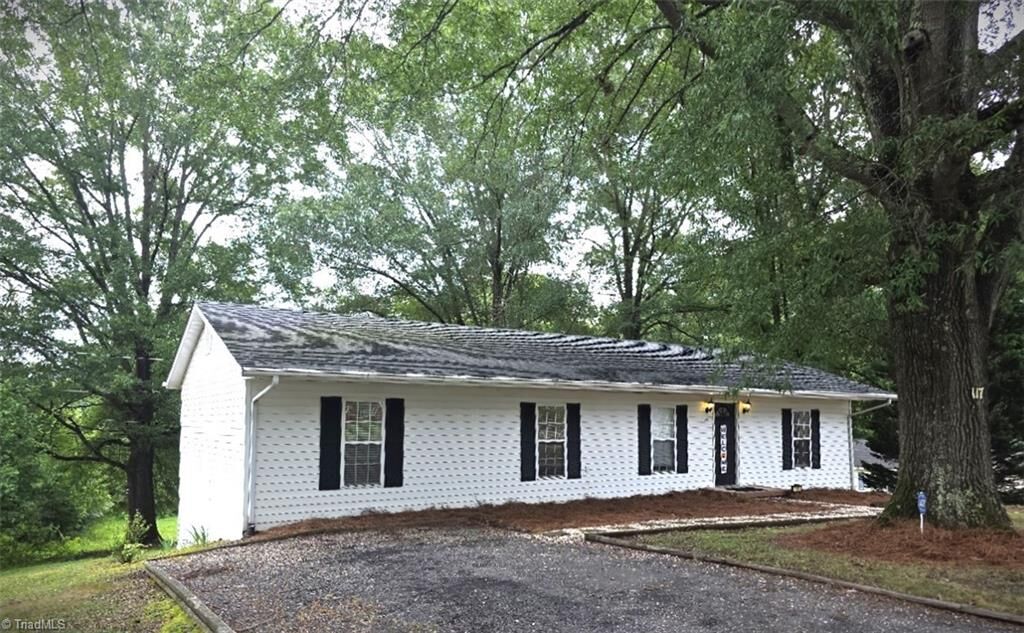 Property Photo: 117 Brammer Road NC 27288