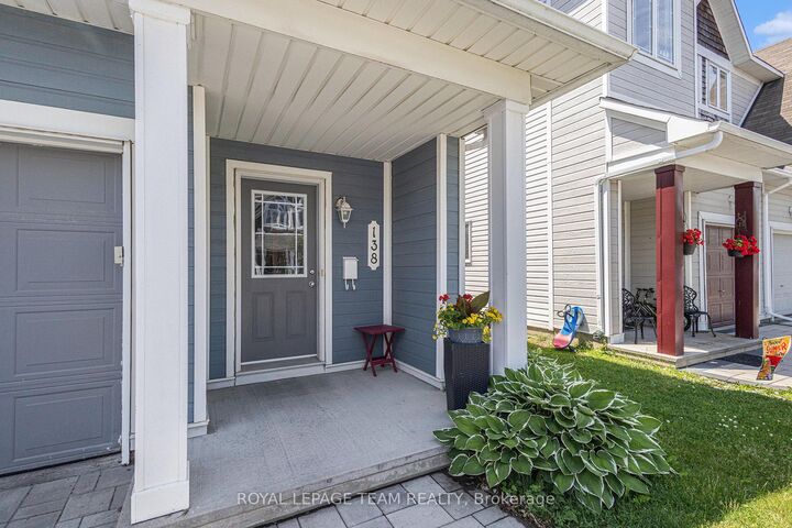 Photo de la propriété:  138 Freeport Drive  ON K2M 0A8 