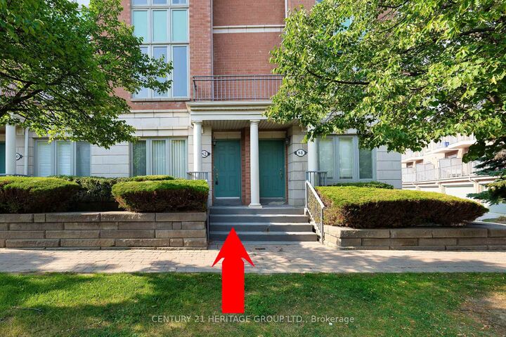 Photo de la propriété:  82 Suncrest Boulevard  ON L3T 7Y1 