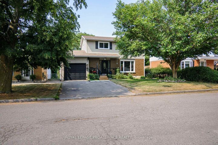 Property Photo:  67 Barbara Street  ON K8V 1Z6 