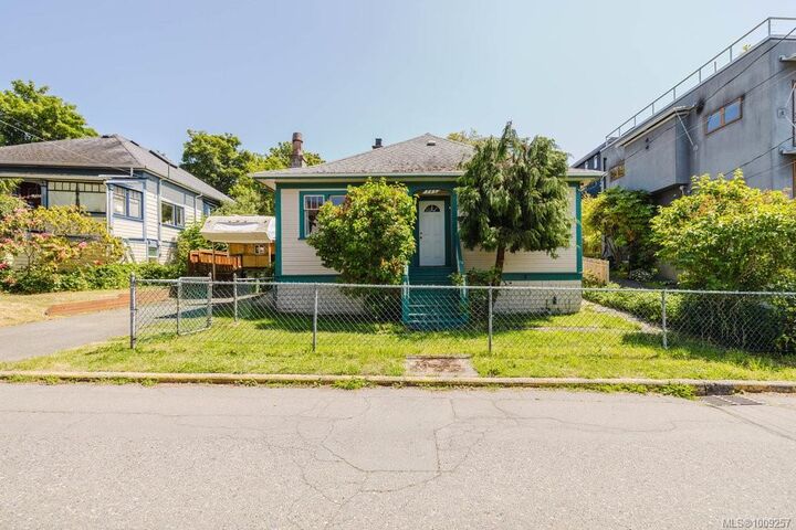 Property Photo: 745 Front St BC V9A 3Y3