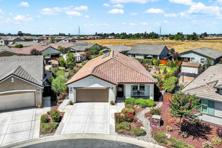 Property Photo:  9212 Summer Holly Way  CA 95829 