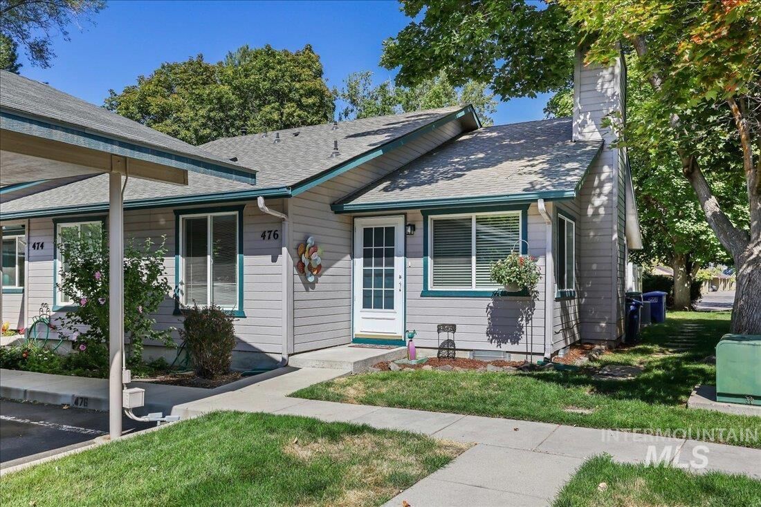 Property Photo: 476 E Chester Ln ID 83706