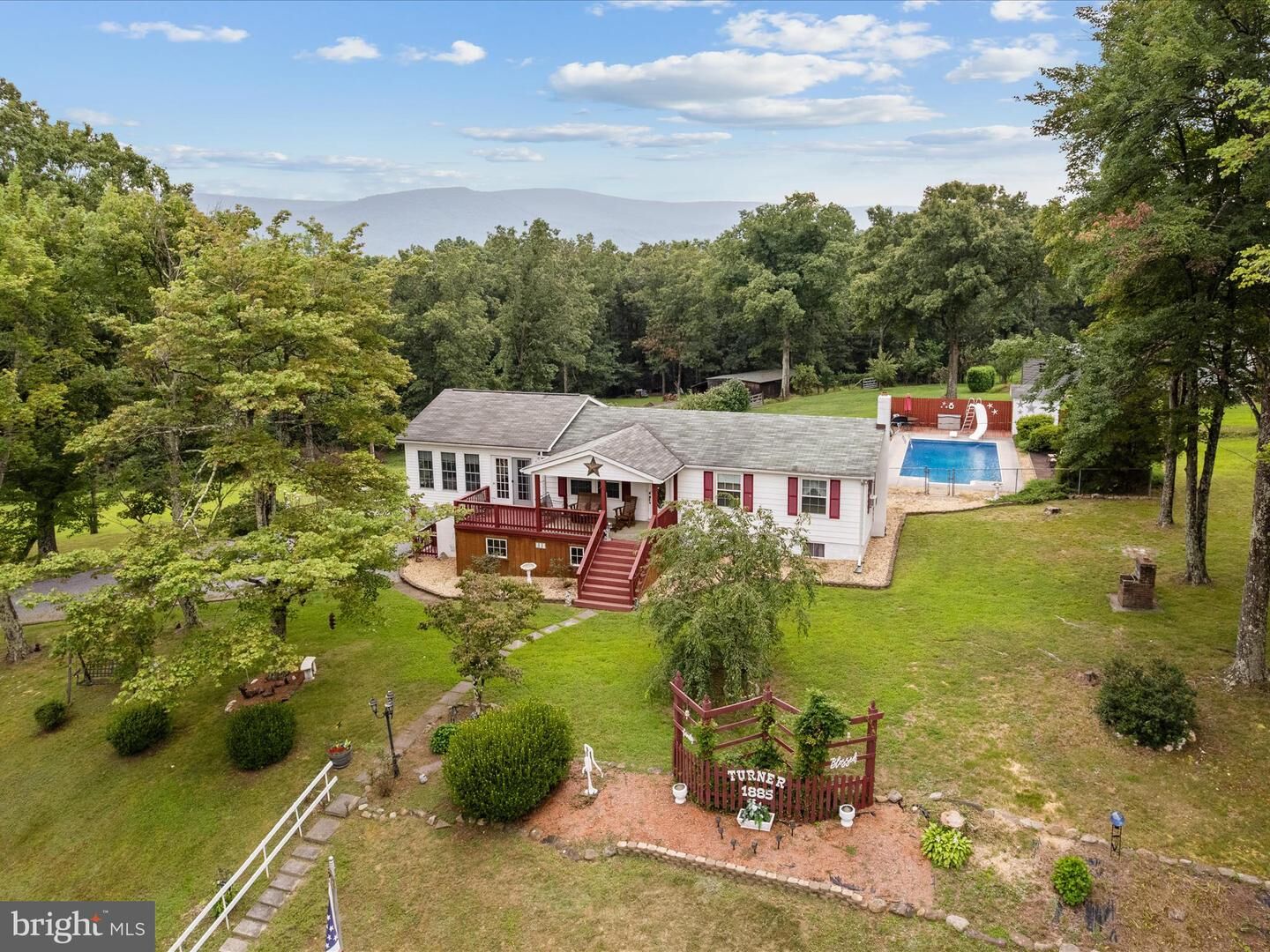 Property Photo:  1885 Carpers Pike  VA 22637 