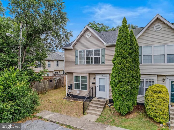 Property Photo:  182 Georgetown Square  WV 25401 