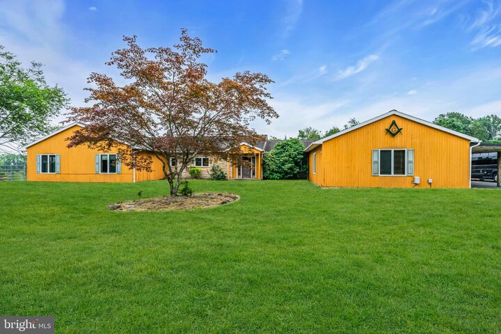Property Photo: 425 Lambertville Hopewell Road NJ 08530