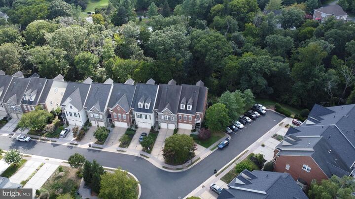 Property Photo: 18295 Buccaneer Terrace VA 20176