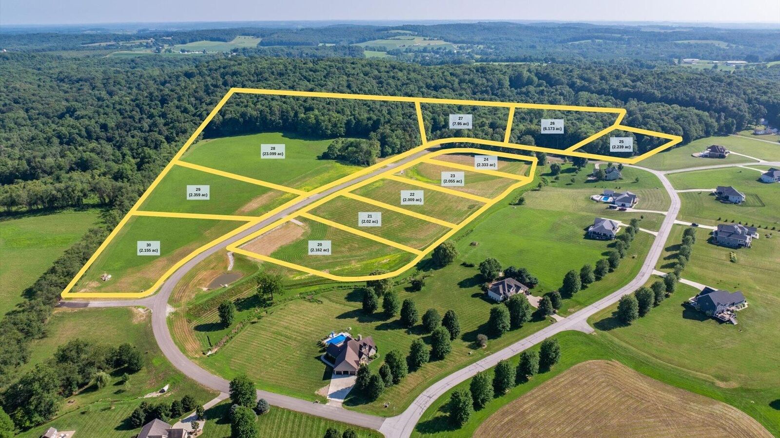 Property Photo: 150 Linnridge SE Drive OH 43055